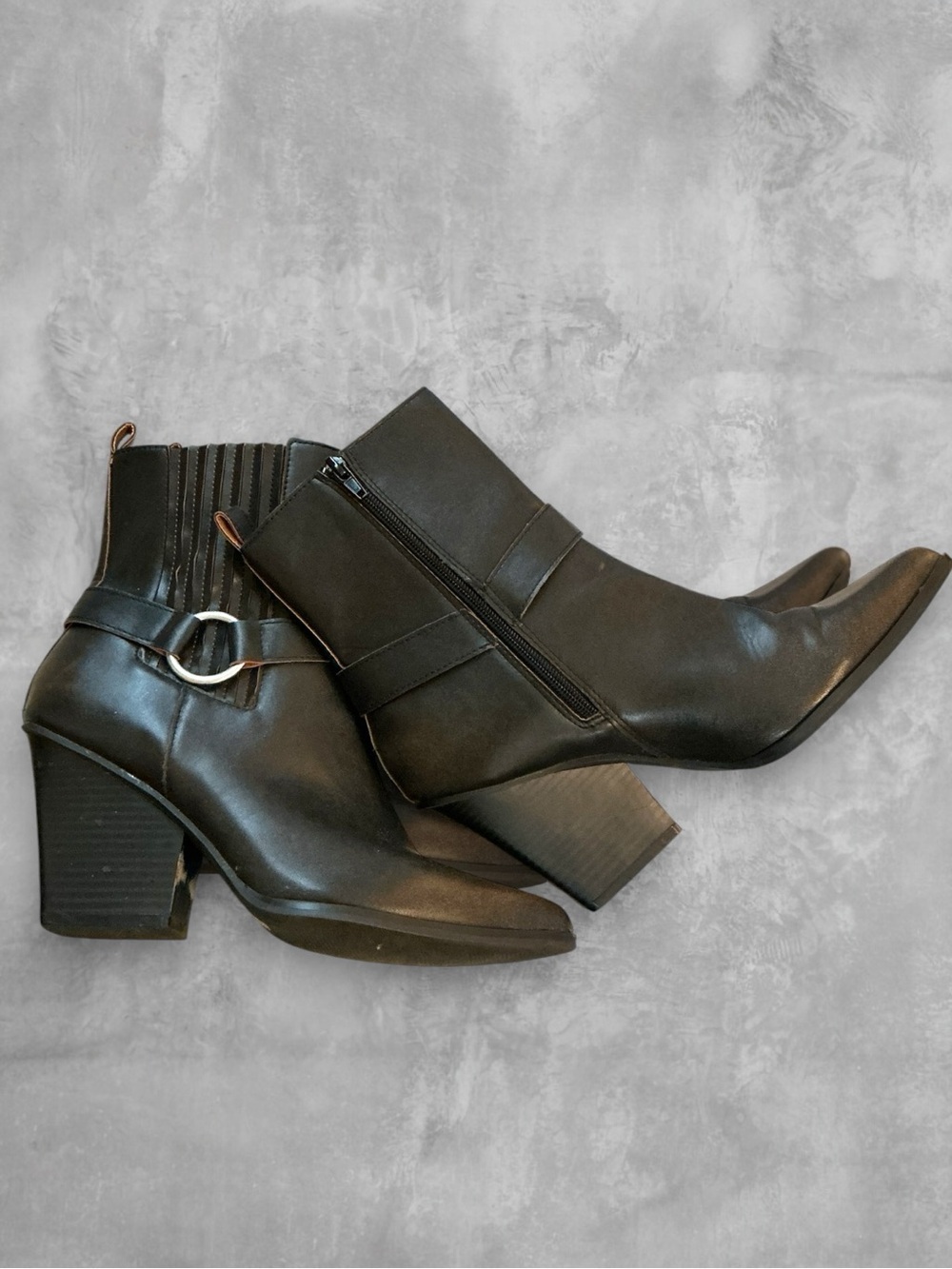 🌸OASIS SOCIETY THE CARSON | BROWN DISTRESSED LEATHER MOTO BOOTIE - Picture 2 of 10